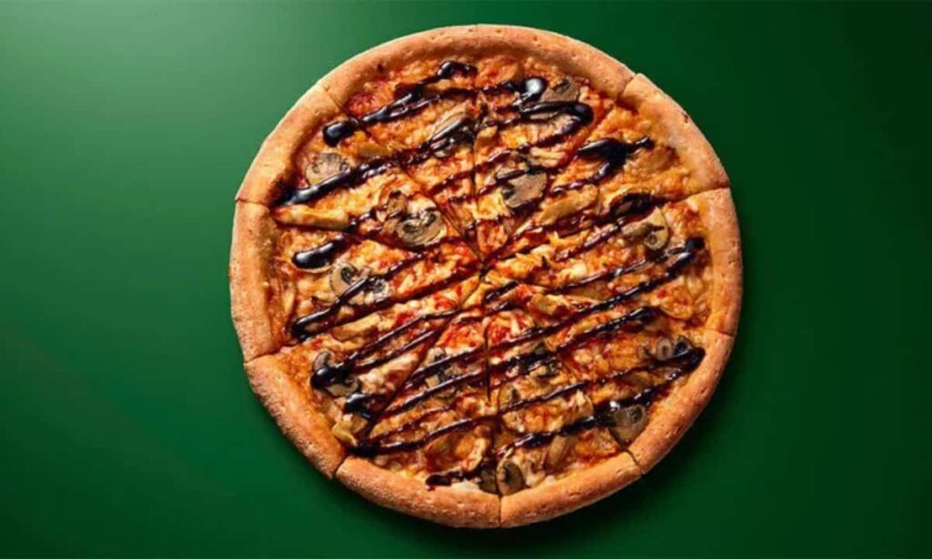 Pizza Hut’s Barbeque Pizza 